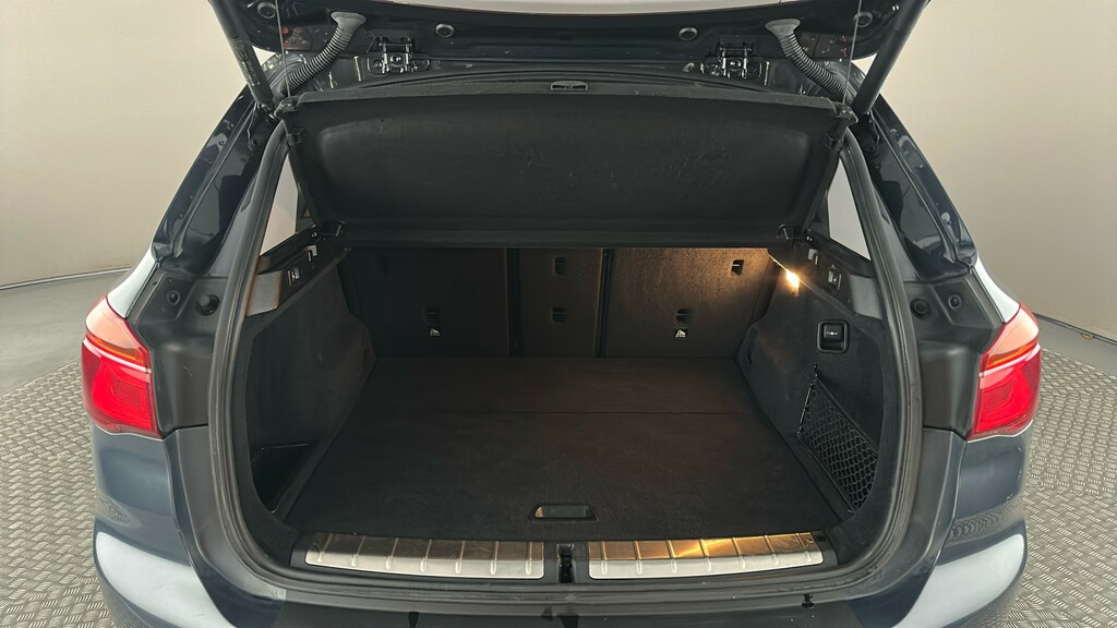 BMW X1 Xline Black #22