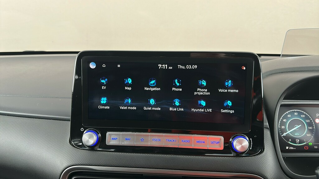 Hyundai Kona Hatchback Red #16