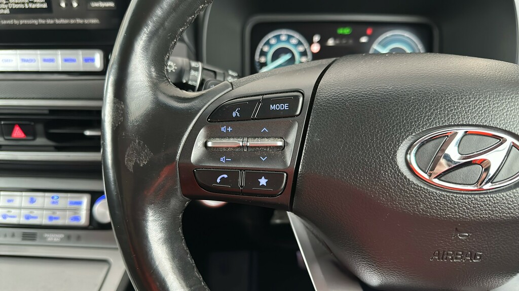 Hyundai Kona Hatchback Red #29