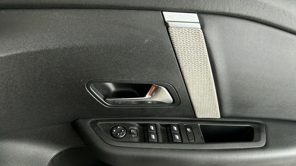 Citroen C4 1.2 Puretech 130 Plus Black #25