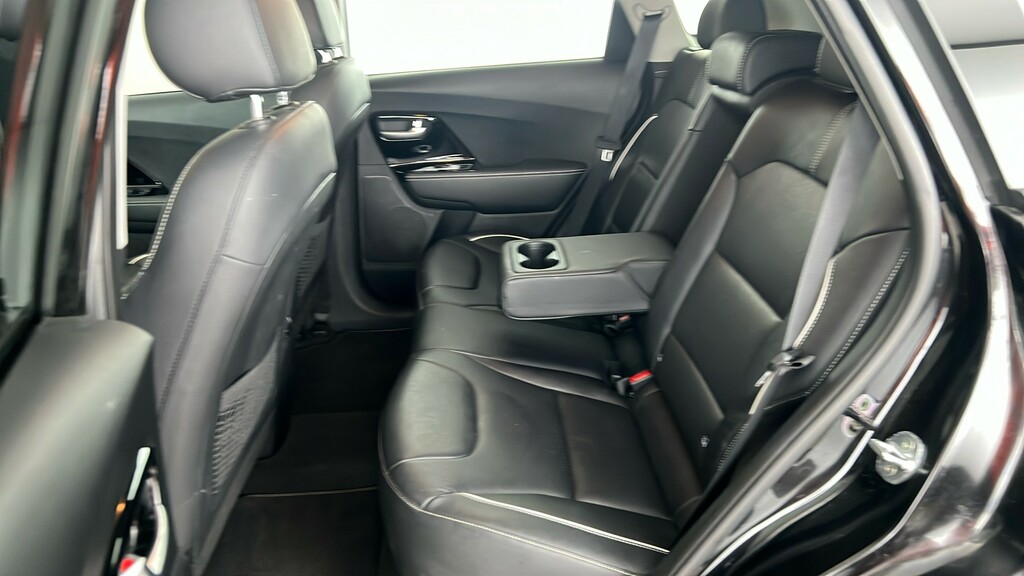 Kia e-Niro 67 Kwh 2020 Silver #18