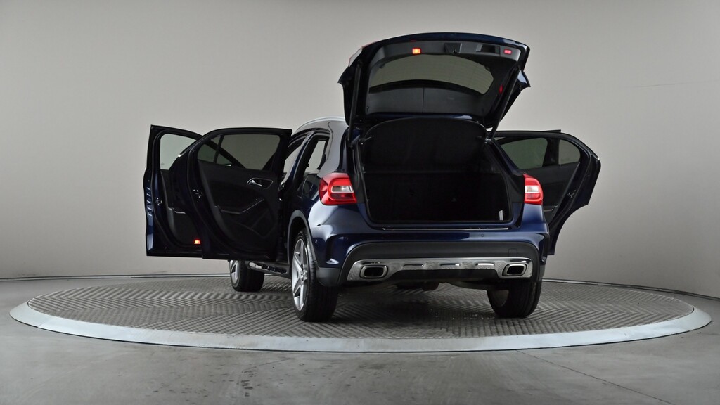 Mercedes-Benz GLA Class 1.6 Gla200 Amg Line Executive 7G-dct Grey #11