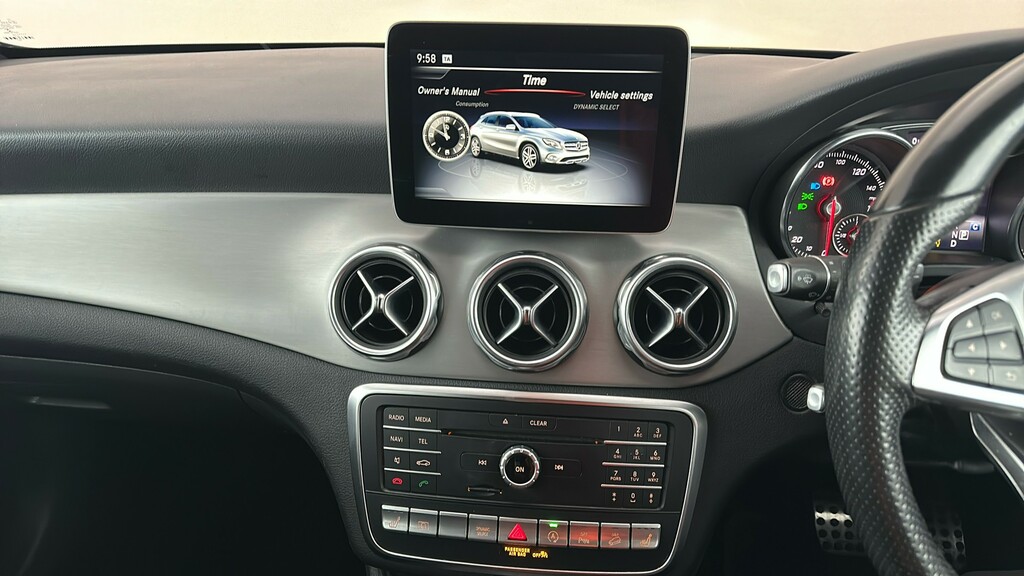 Mercedes-Benz GLA Class 1.6 Gla200 Amg Line Executive 7G-dct Grey #16