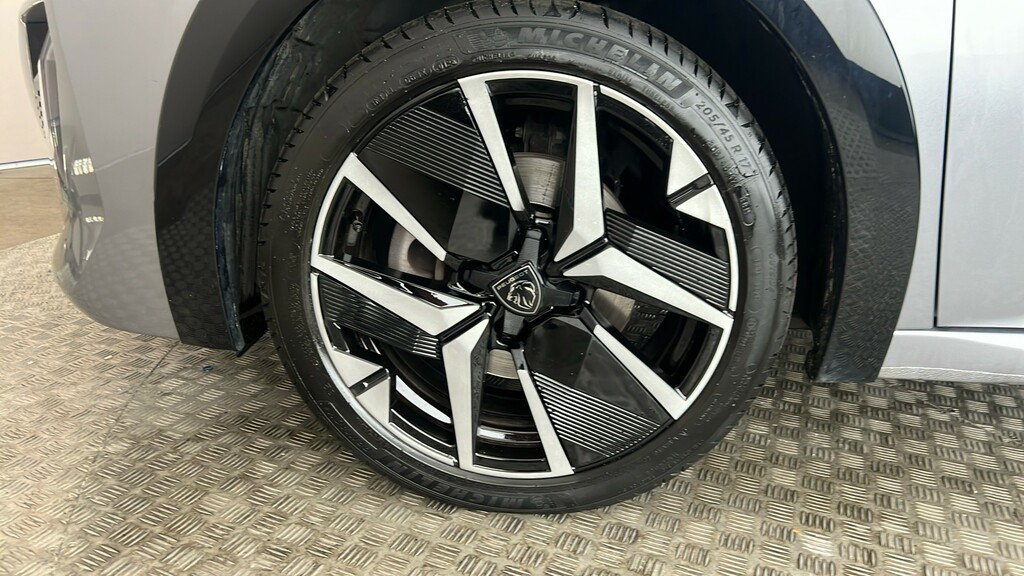 Peugeot 208 Hatchback Grey #19