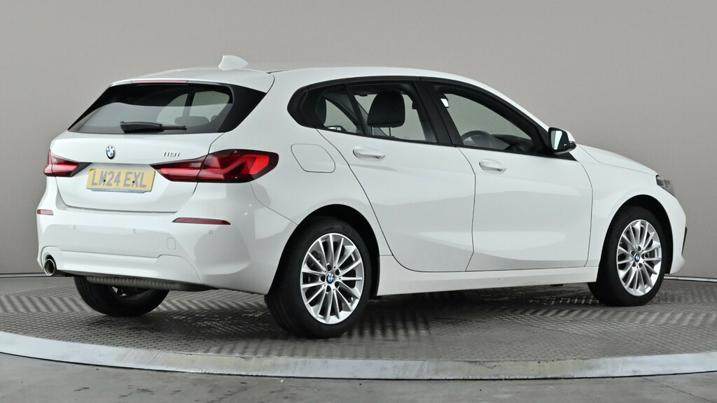 BMW 1 Series 118I 136 Se Step Live Cockpit Pro White #6