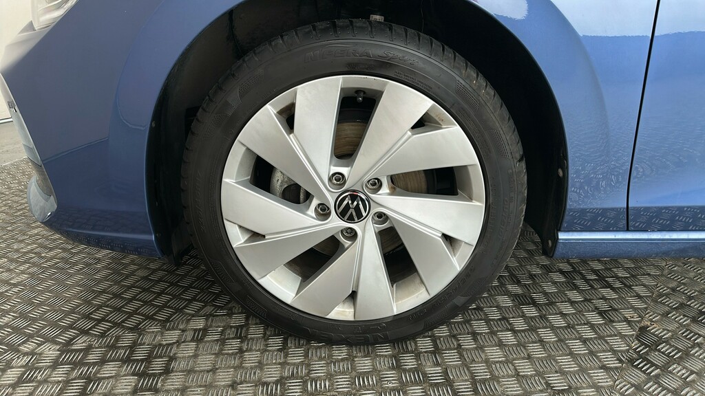 Volkswagen Golf Match Black #19