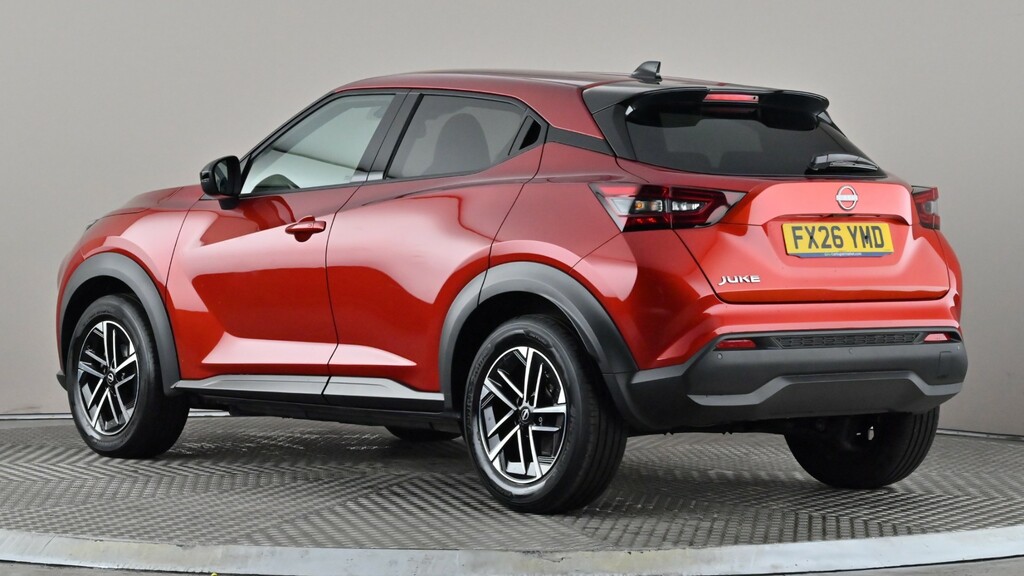 Nissan Juke Hatchback Red #4