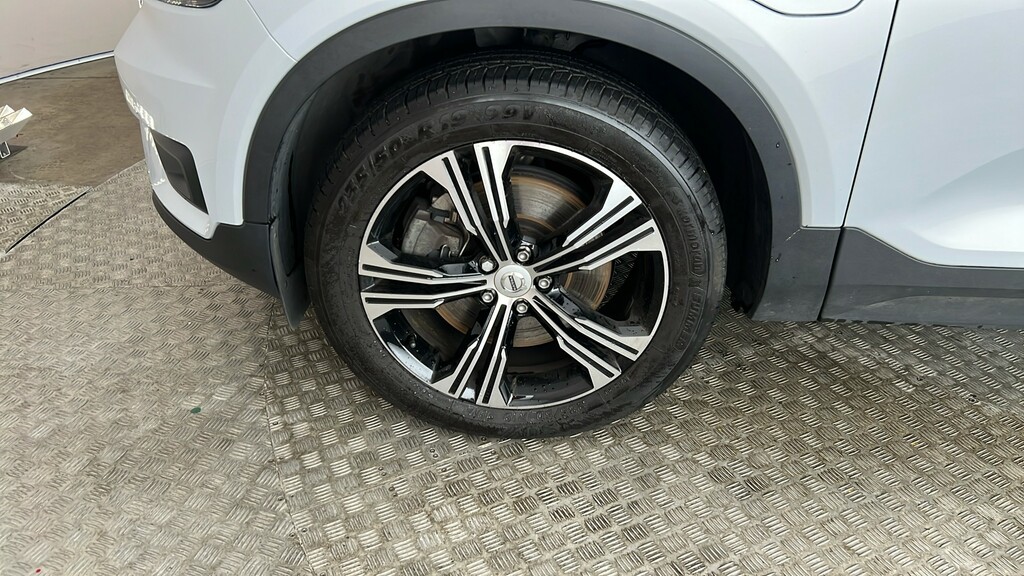 Volvo XC40 Suv Black #19