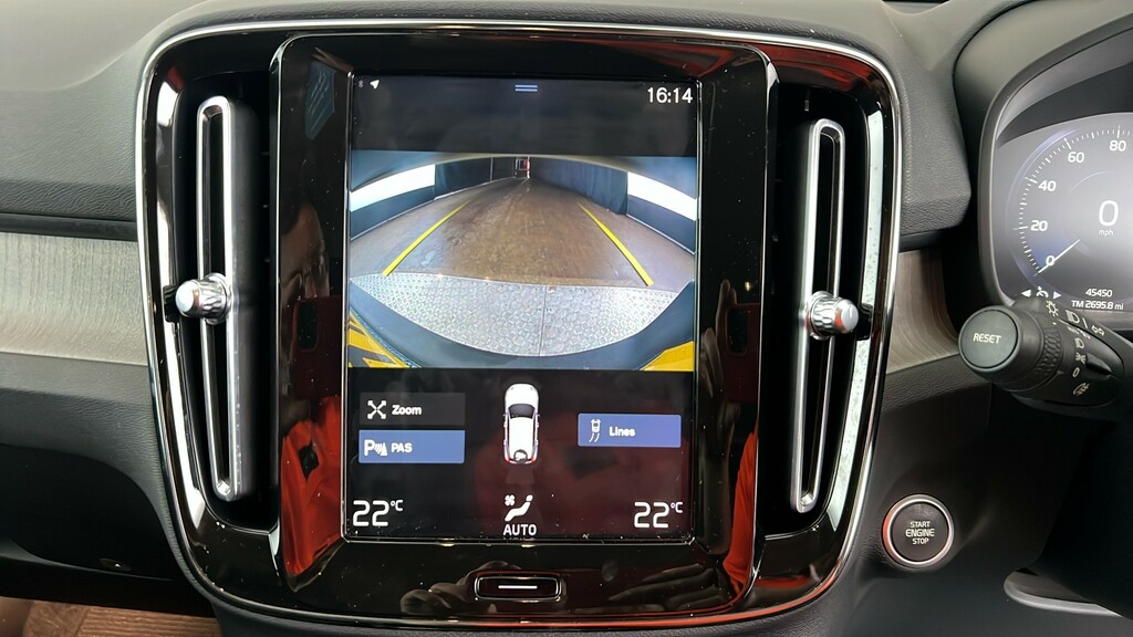 Volvo XC40 Suv Black #24