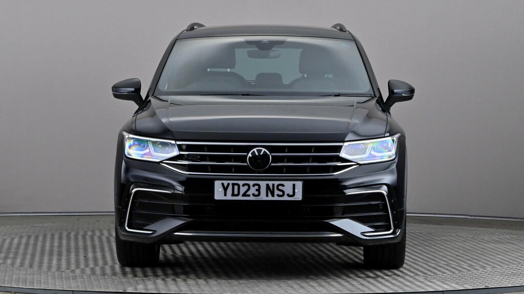 Volkswagen Tiguan 1.5 Tsi 150 R-line Dsg Black #2