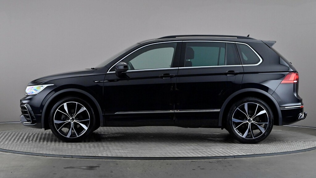 Volkswagen Tiguan 1.5 Tsi 150 R-line Dsg Black #3