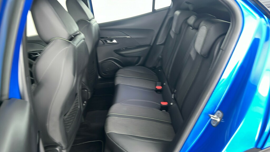 Peugeot e-2008 Suv Grey #18