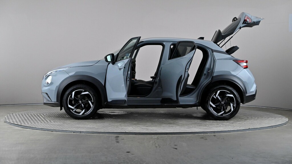 Nissan Juke Tekna Blue #9