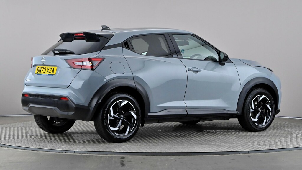 Nissan Juke Tekna Blue #6
