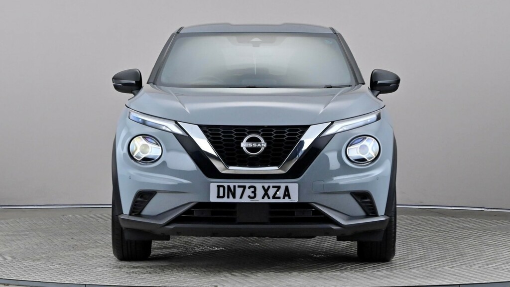 Nissan Juke Tekna Blue #2