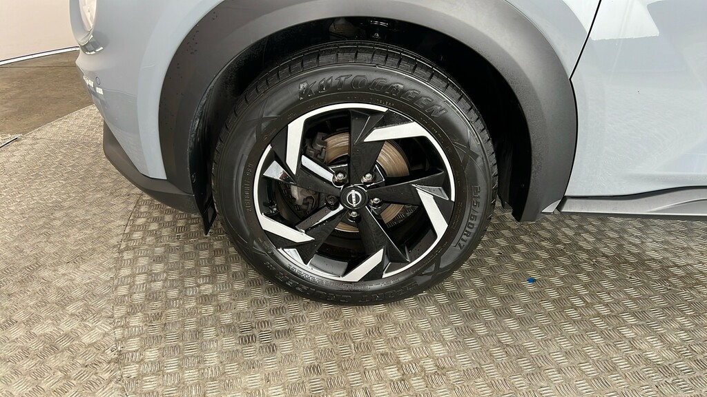 Nissan Juke Tekna Blue #19