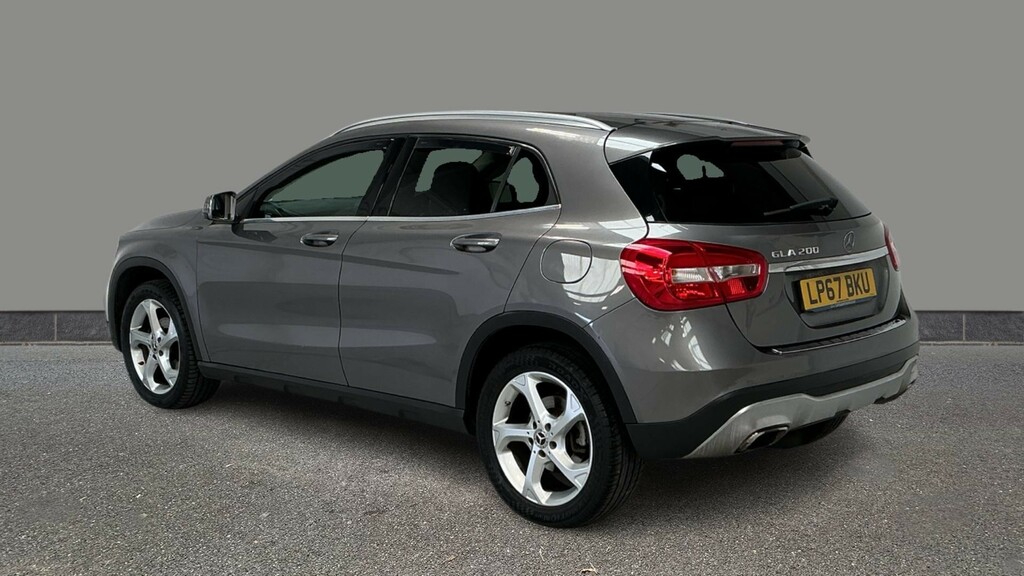 Mercedes-Benz GLA Class Gla 200 Sport Grey #4