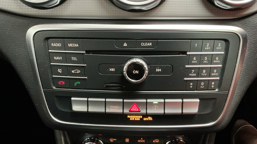 Mercedes-Benz GLA Class Black #37