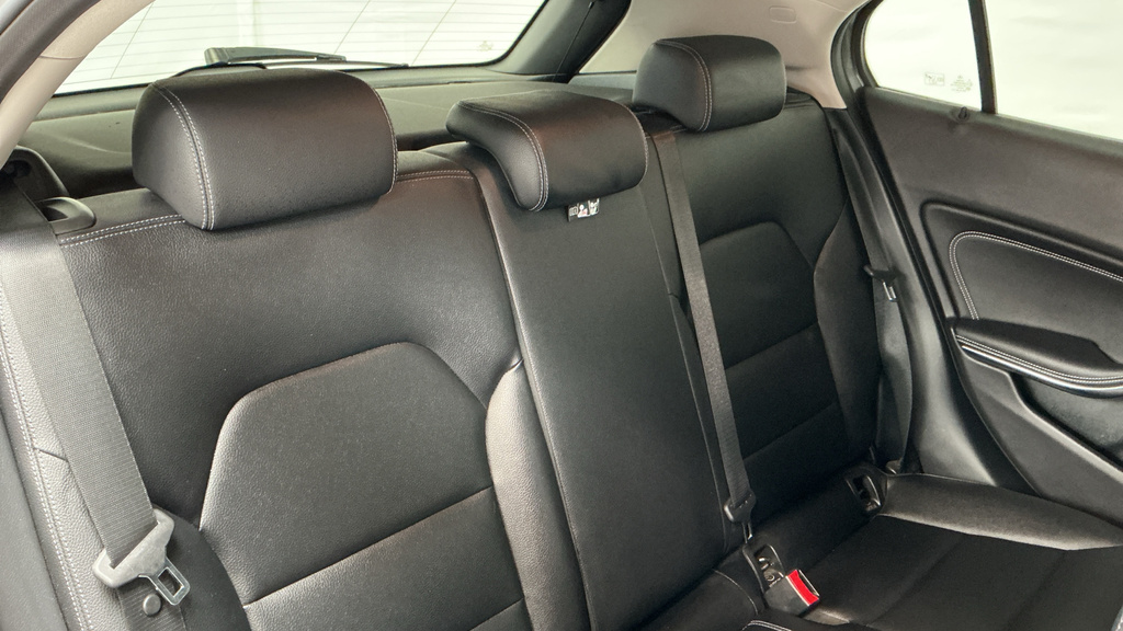 Mercedes-Benz GLA Class Black #16