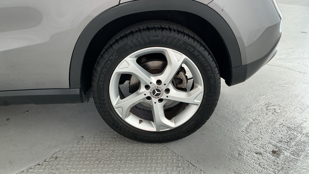 Mercedes-Benz GLA Class Black #10