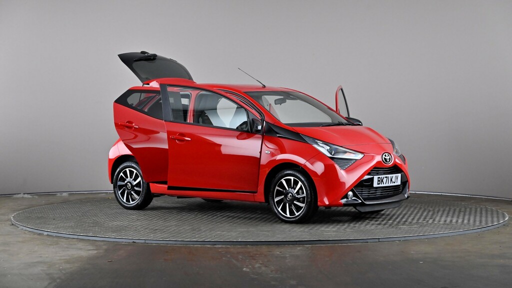Toyota Aygo Hatchback Silver #7