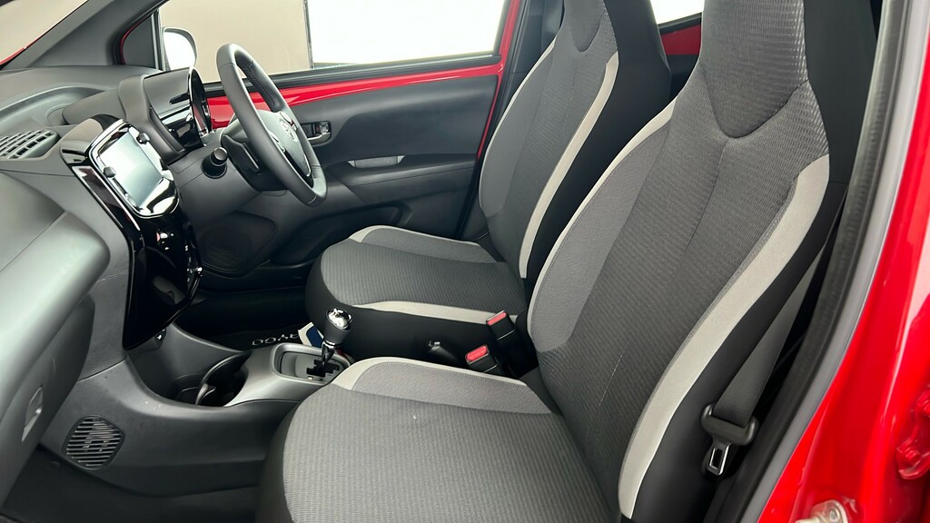 Toyota Aygo Hatchback Silver #16