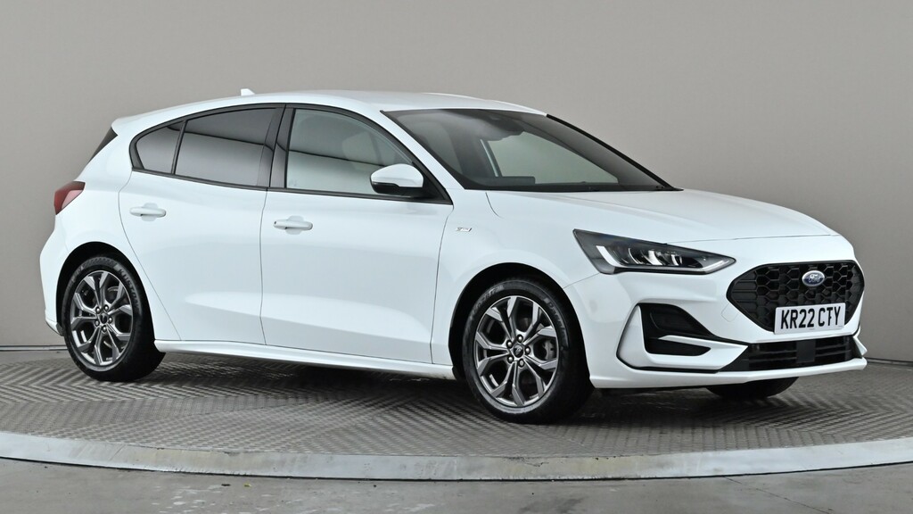Ford Focus 1.0 Ecoboost Hybrid Mhev 155 St-line White