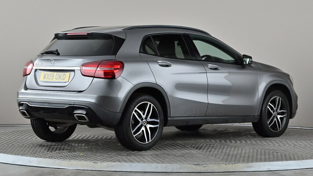Mercedes-Benz GLA Class  Red #6