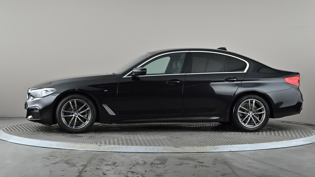 BMW 5 Series 520I M Sport Black #3