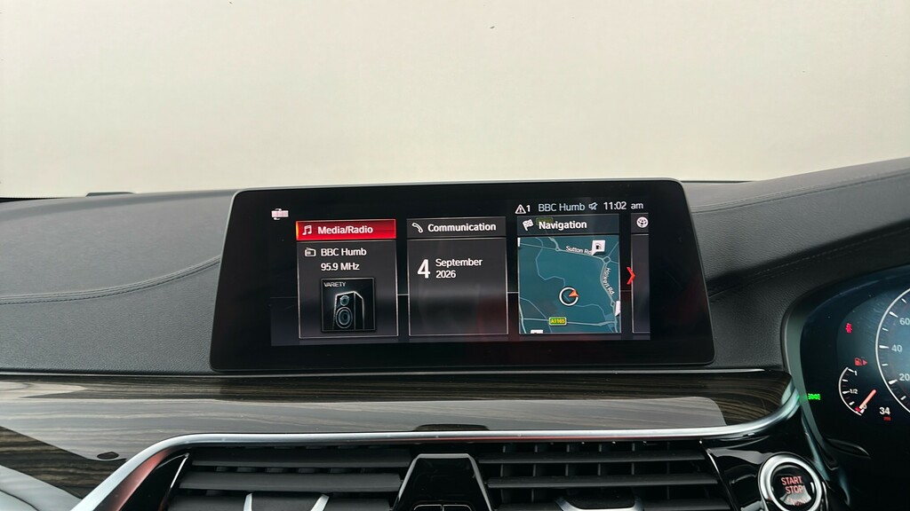 BMW 5 Series Se Blue #16