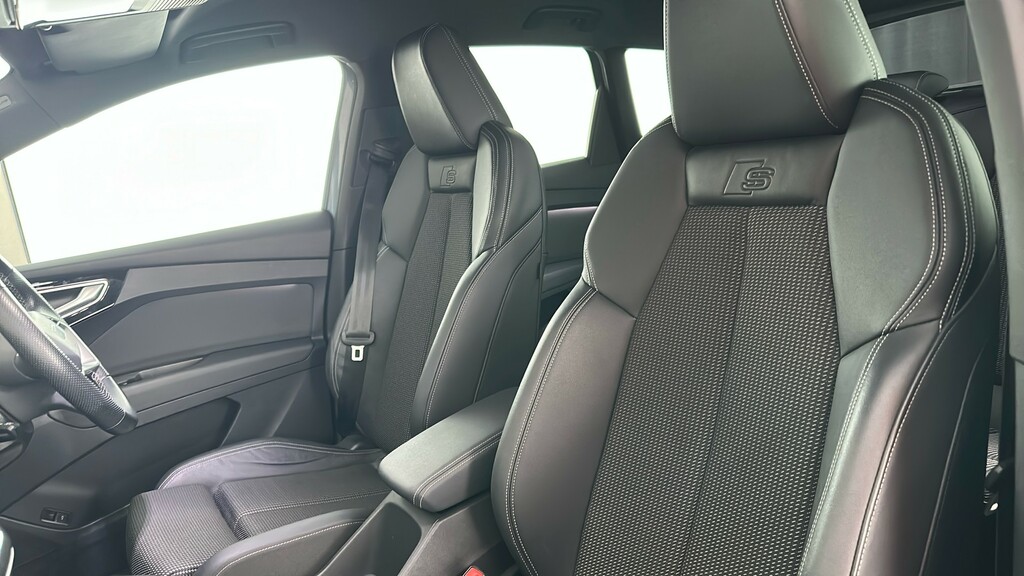 Audi Q4 E Tron Q4 E-tron Sportback 40 S Line Launch Edition Black #17