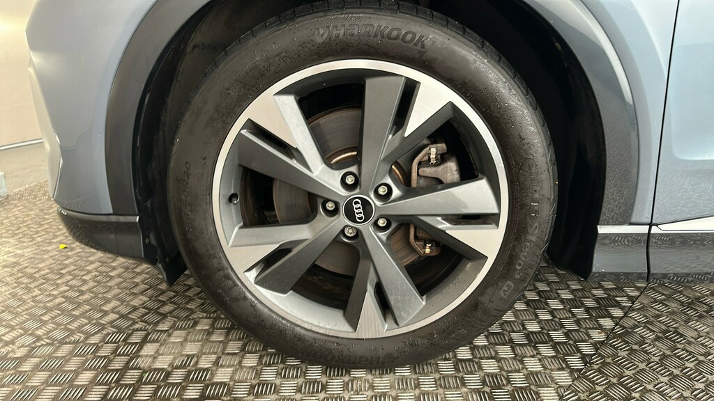 Audi Q4 E Tron Q4 E-tron Sportback 40 S Line Launch Edition Black #19
