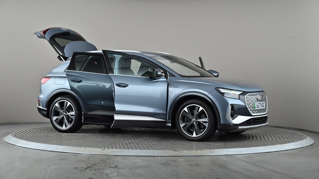 Audi Q4 E Tron Q4 E-tron Sportback 40 S Line Launch Edition Black #7