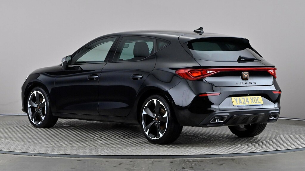 Cupra Leon 1.5 Etsi V1 Dsg Black #4