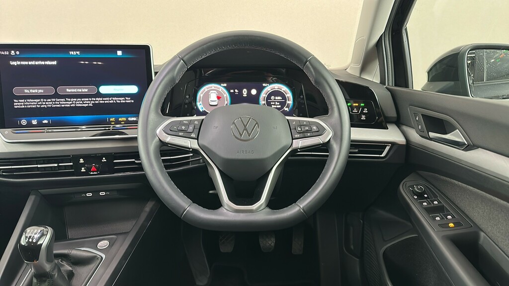 Volkswagen Golf Match Black #14