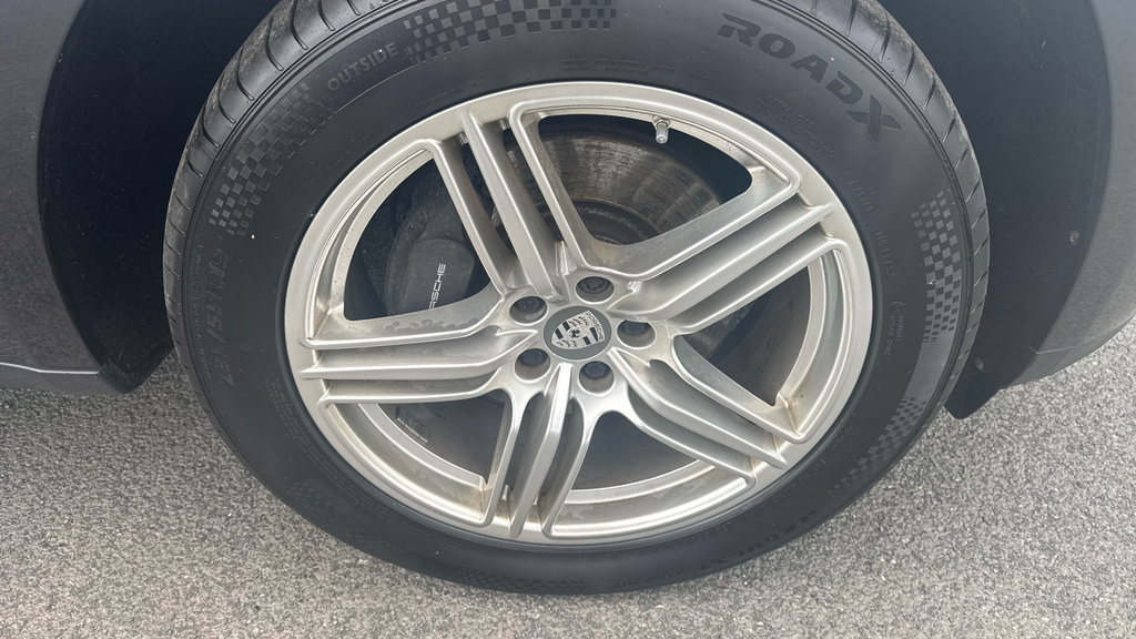 Porsche Macan 3.0T V6 Gts Pdk Red #14