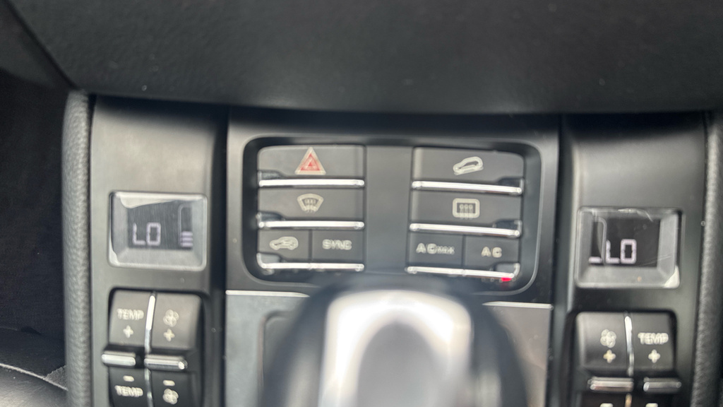Porsche Macan 3.0T V6 Gts Pdk Red #23