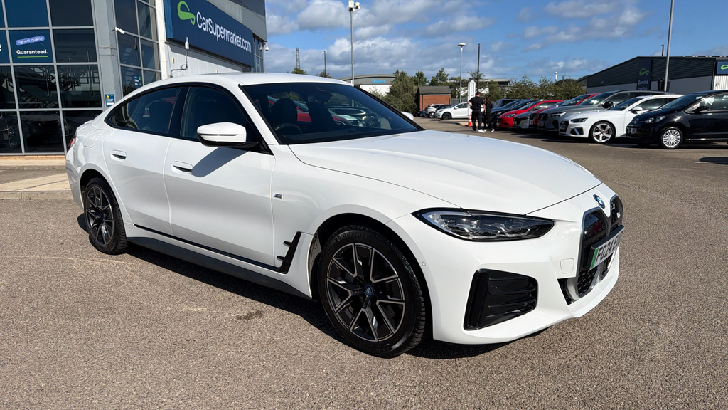 BMW i4 Sport Black #8