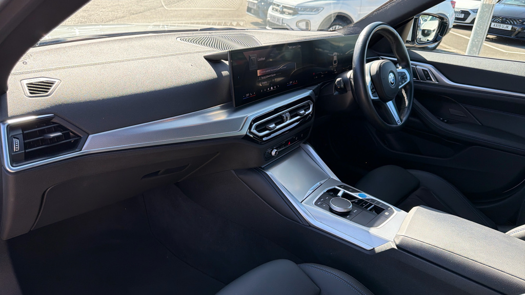 BMW i4 Sport Black #13