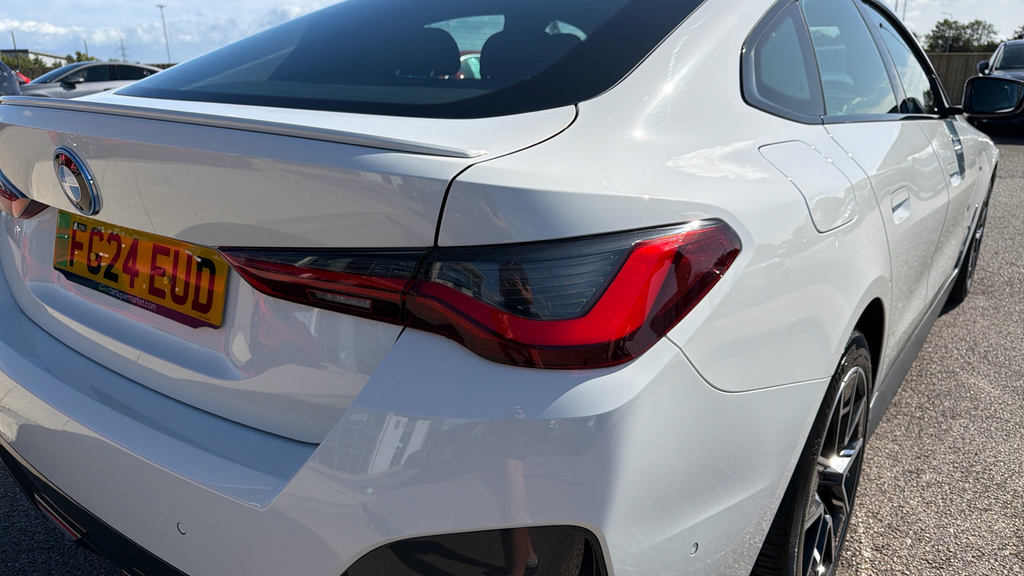 BMW i4 Sport Black #12