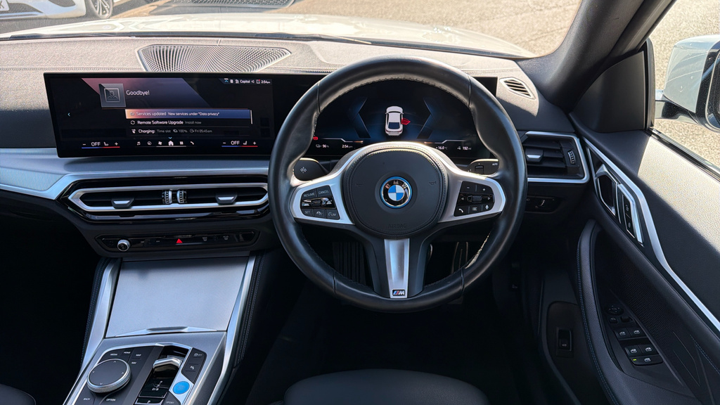 BMW i4 Sport Black #18