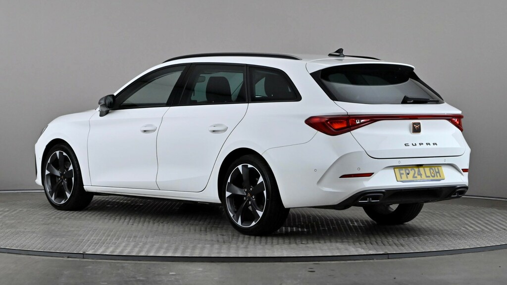 Cupra Leon 1.5 Etsi V1 Dsg White #4