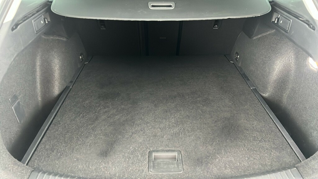 Cupra Leon 2.0 Tsi 300 Vz2 Dsg Panoramic Sunroof White #22