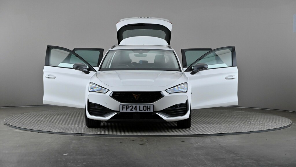 Cupra Leon 2.0 Tsi 300 Vz2 Dsg Panoramic Sunroof White #8
