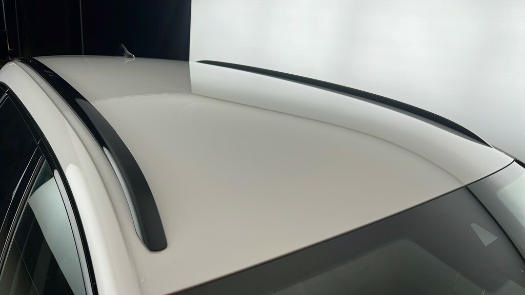 Cupra Leon 2.0 Tsi 300 Vz2 Dsg Panoramic Sunroof White #21