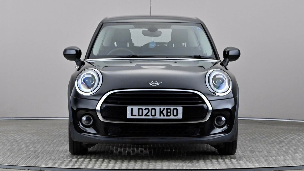 Mini Hatch 1.5 Cooper Classic II Comfortnav Pack Black #2