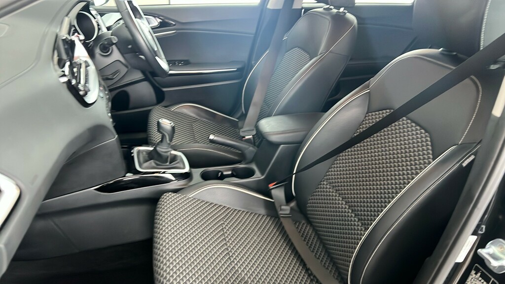 Kia Ceed 1.5T Gdi Isg 2 Silver #17