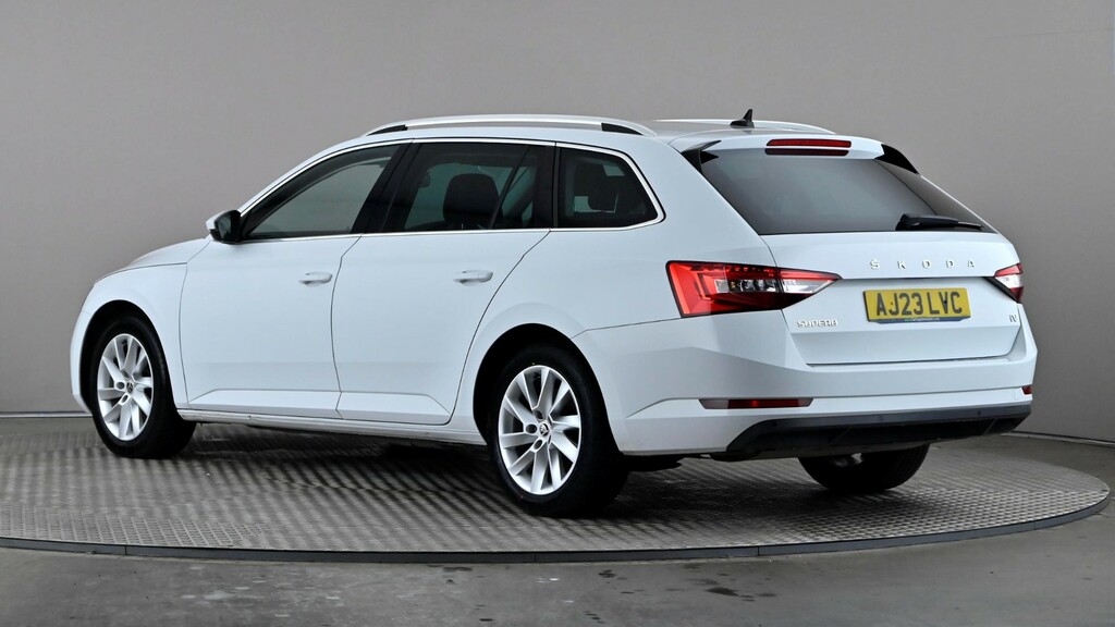 Skoda Superb 1.4 Tsi Iv Se Technology Dsg White #4
