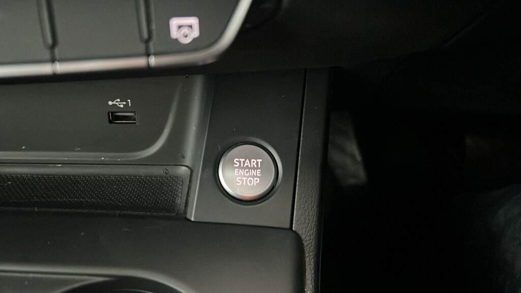 Audi A4 A4 Black Edition 35 Tfsi Mhev Black #27