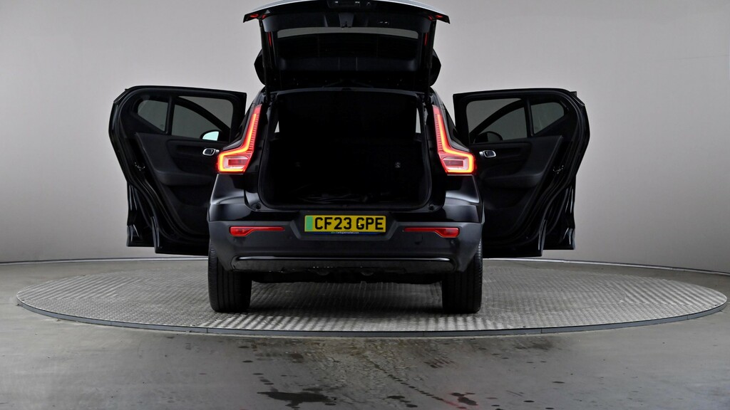 Volvo XC40 2.0 B3p Core Green #11